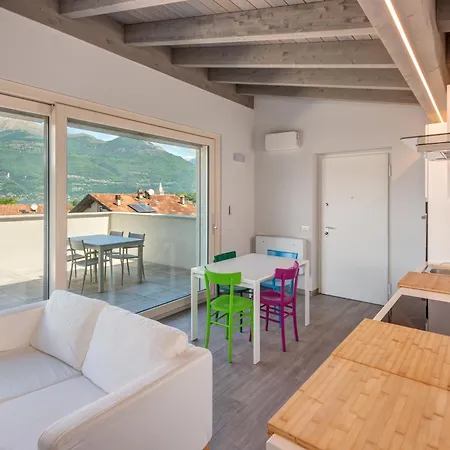 Family With Pool And Amazing Panoramic Penthouse Holiday home Colico